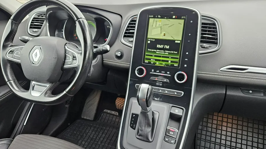 RENAULT Grand Scenic -
