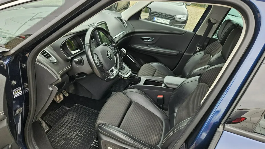 RENAULT Grand Scenic -