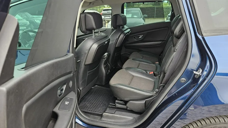 RENAULT Grand Scenic -