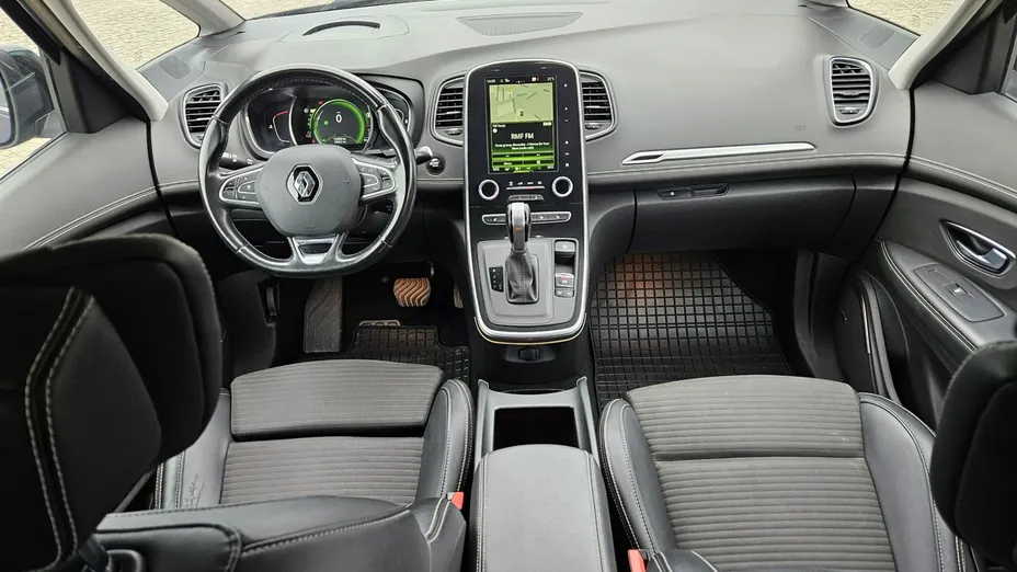 RENAULT Grand Scenic -