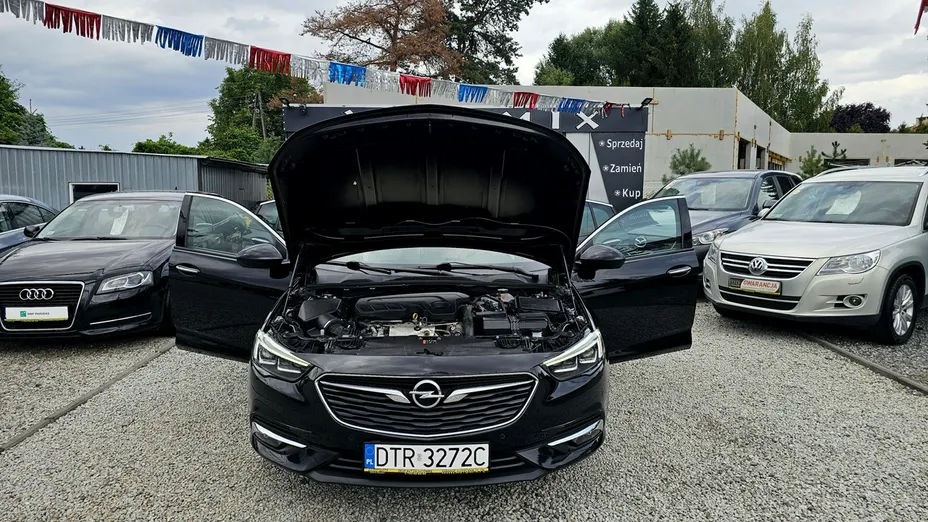 OPEL Insignia -