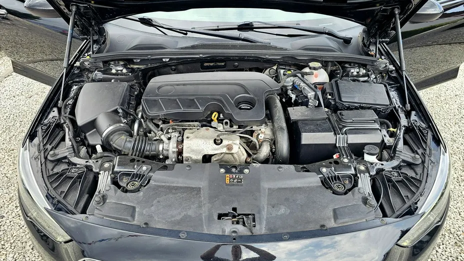 OPEL Insignia -