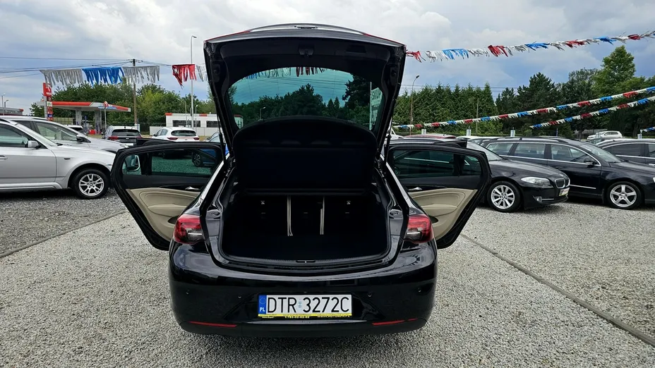 OPEL Insignia -