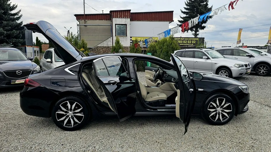 OPEL Insignia -