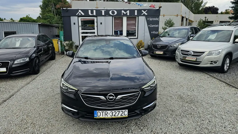 OPEL Insignia -