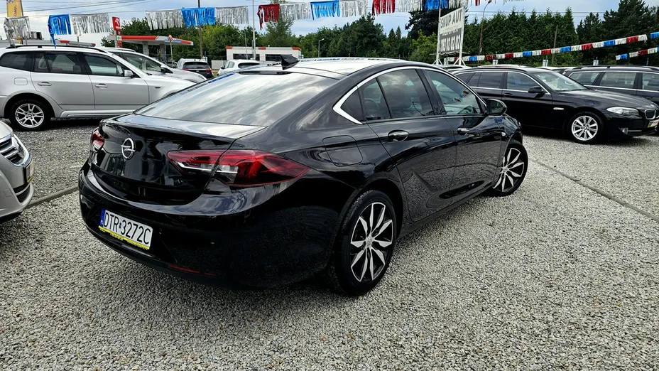 OPEL Insignia -