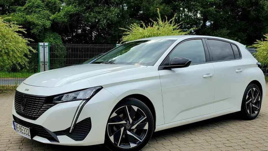 PEUGEOT 308 -