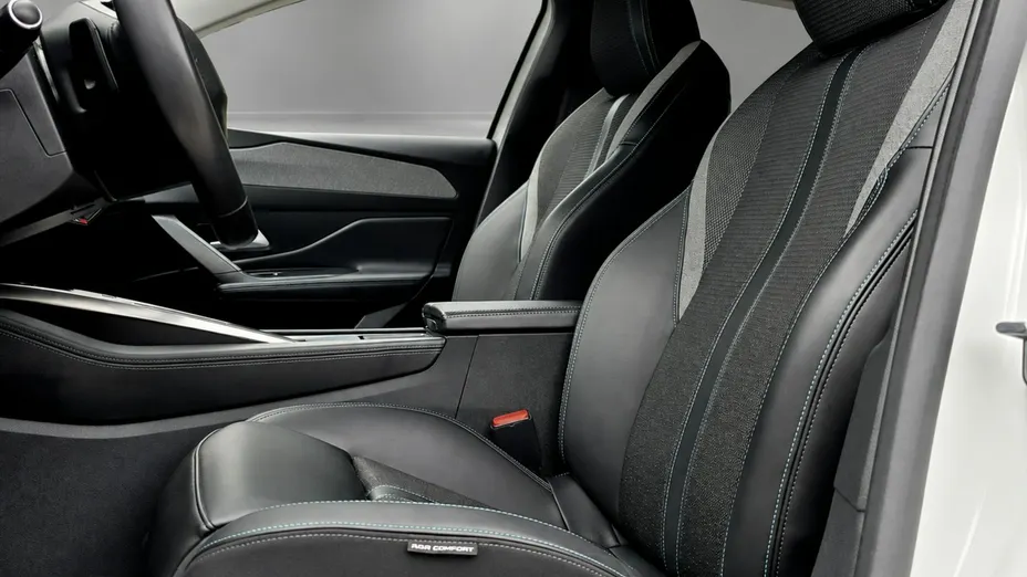 PEUGEOT 308 -