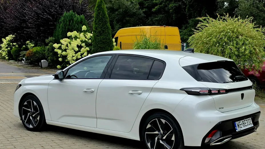 PEUGEOT 308 -