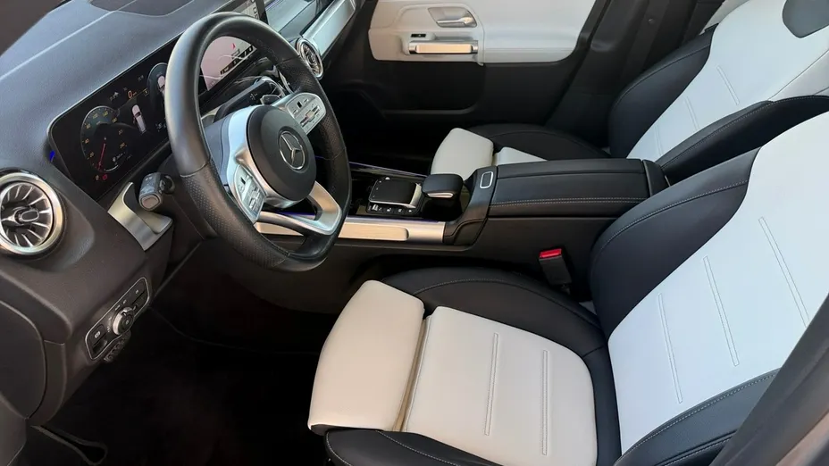 MERCEDES-BENZ GLB -