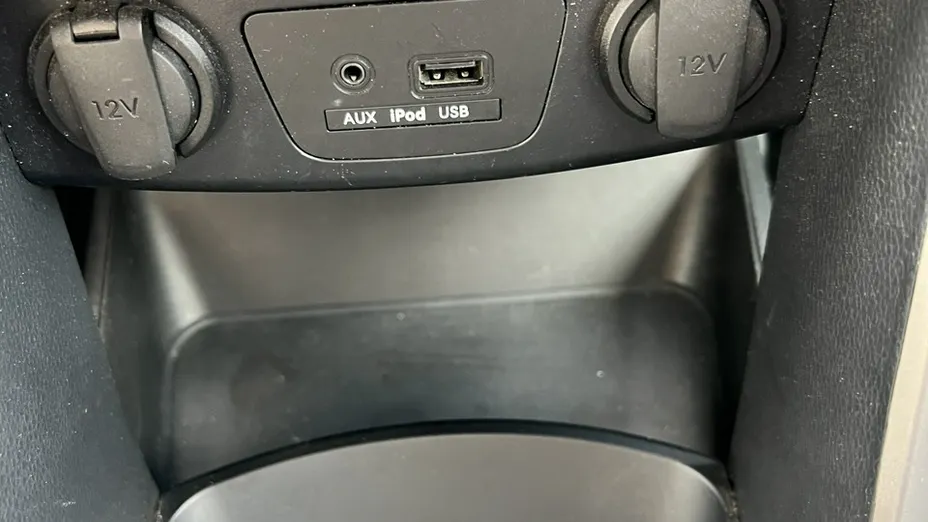HYUNDAI i30 -