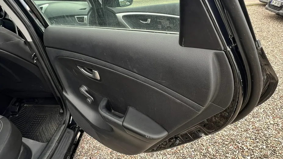 HYUNDAI i30 -