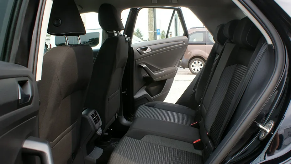 VOLKSWAGEN T-ROC -