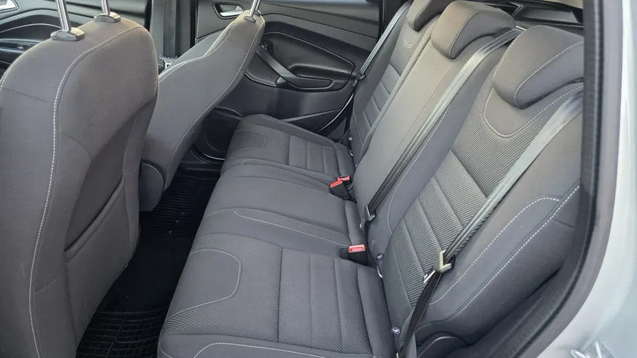 FORD Kuga -