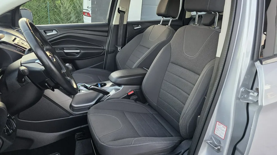 FORD Kuga -