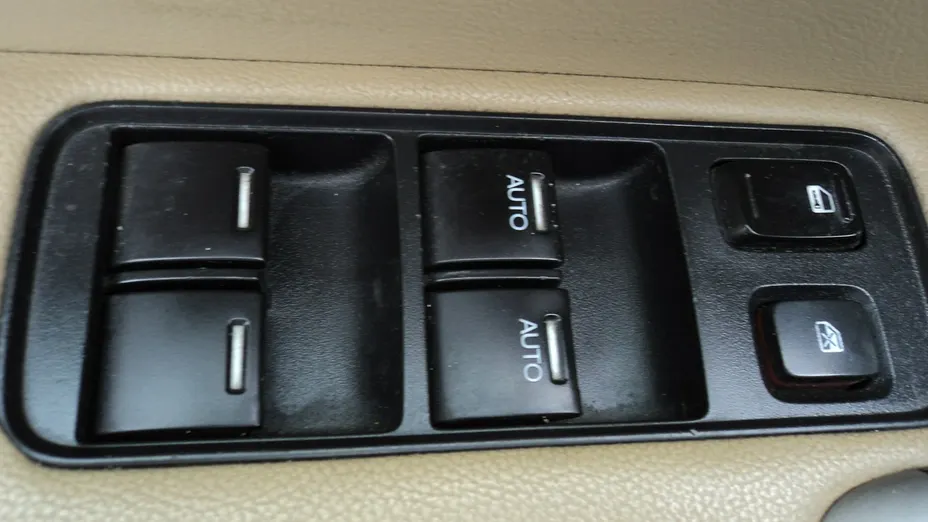 HONDA FR-V -