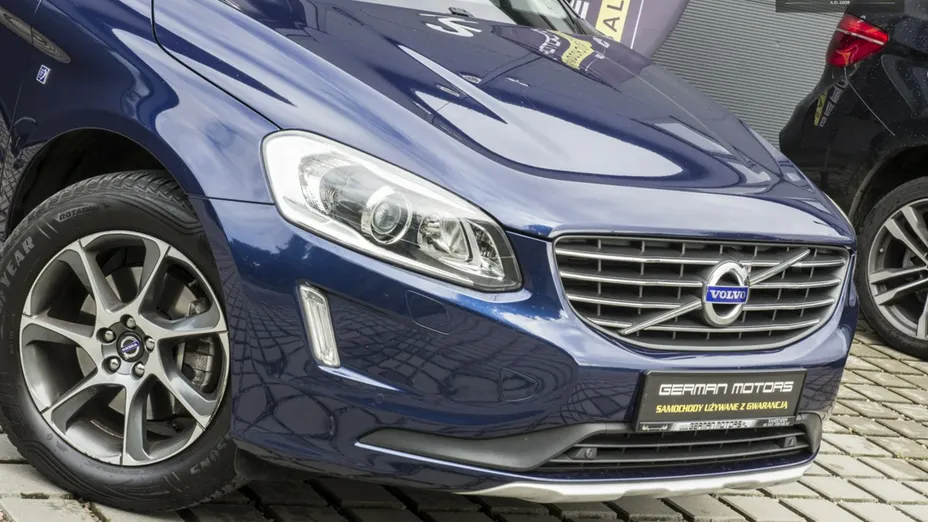 VOLVO XC60 -