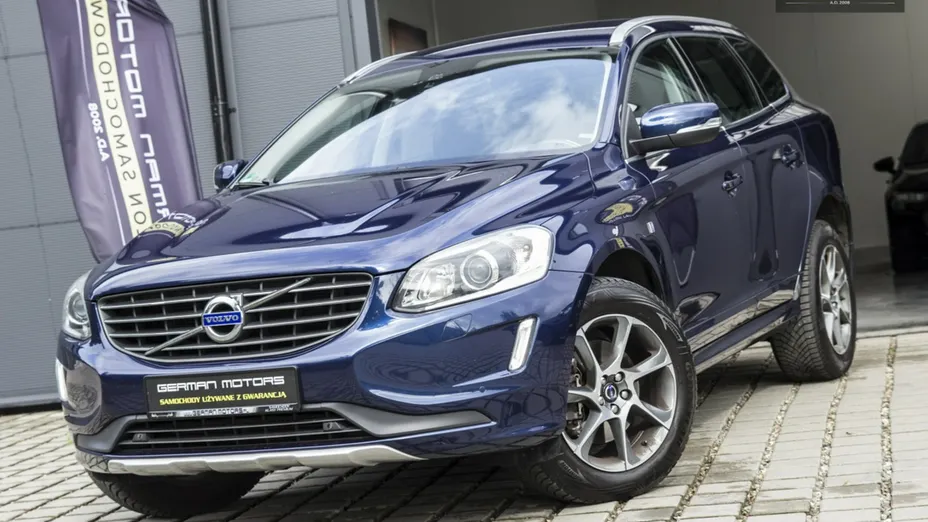 VOLVO XC60 -