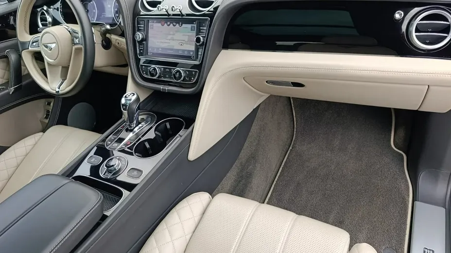 BENTLEY Bentayga -