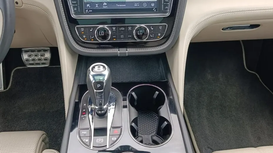 BENTLEY Bentayga -