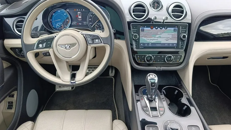 BENTLEY Bentayga -