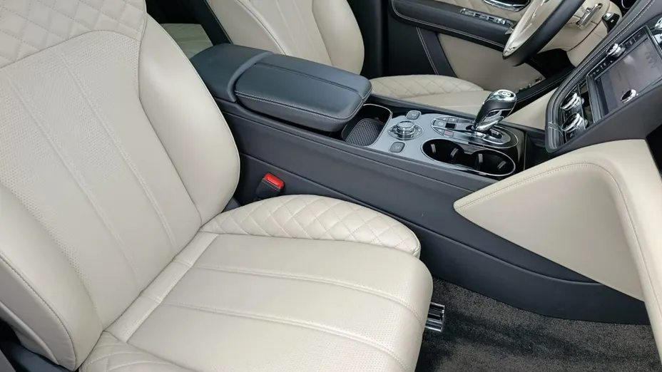BENTLEY Bentayga -