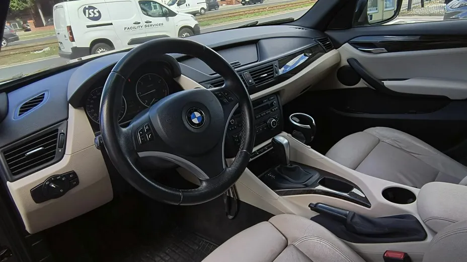 BMW X1 -