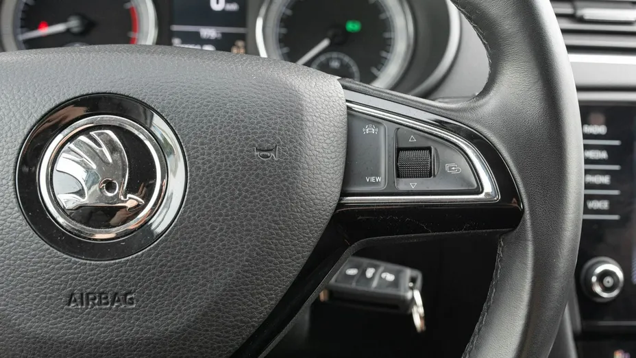 SKODA Octavia -