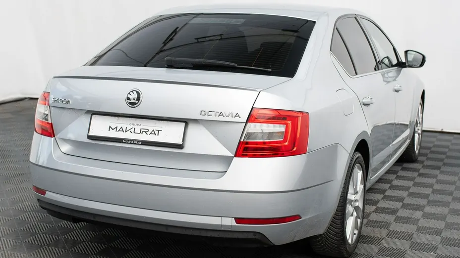 SKODA Octavia -