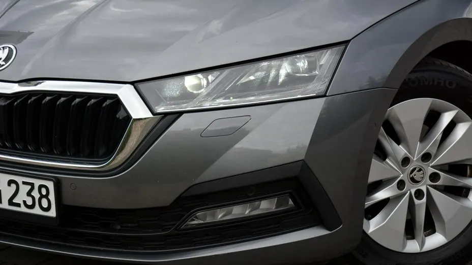 SKODA Octavia -