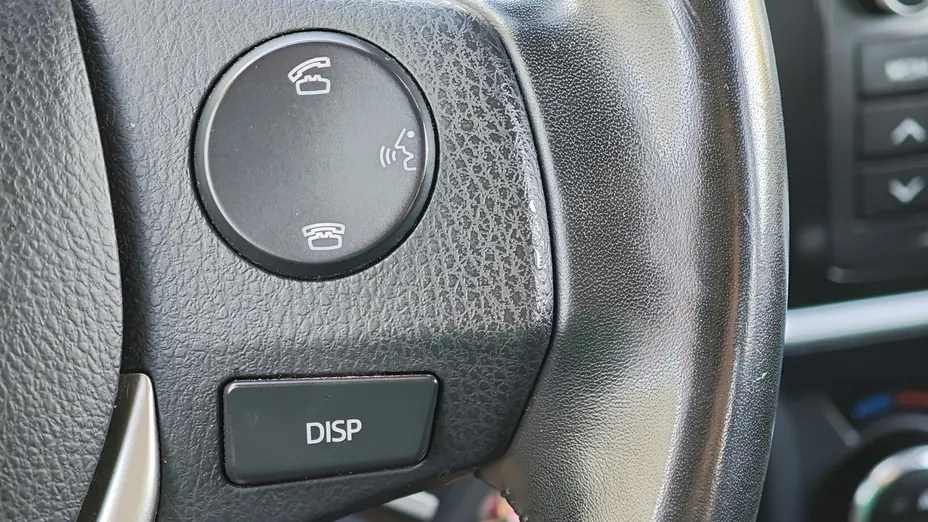 TOYOTA Auris -