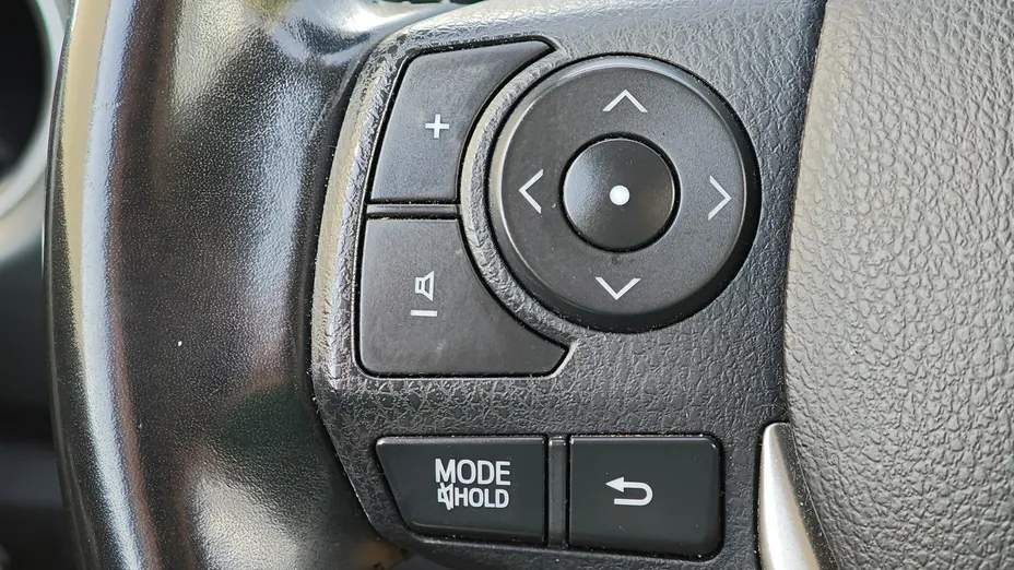 TOYOTA Auris -