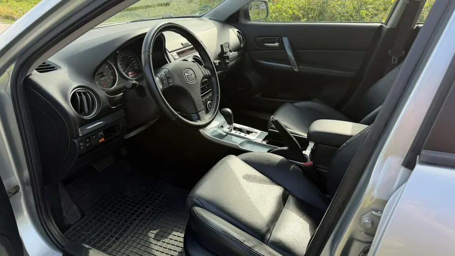 MAZDA 6 -