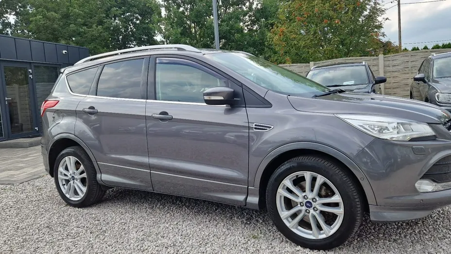 FORD Kuga -