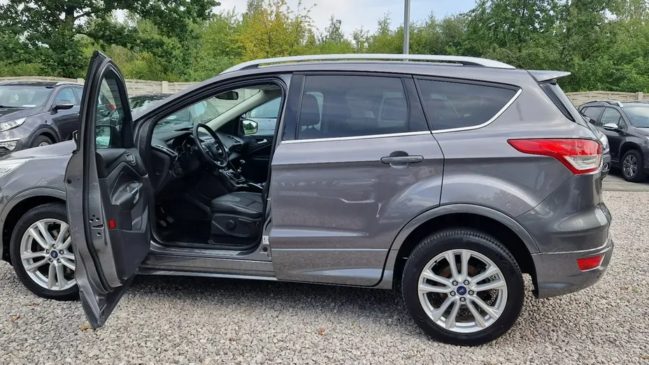 FORD Kuga -