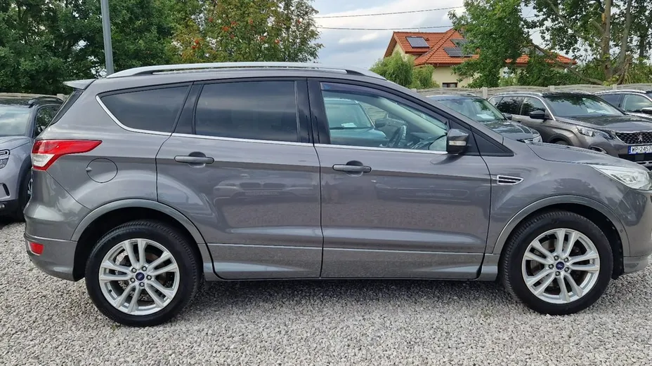 FORD Kuga -