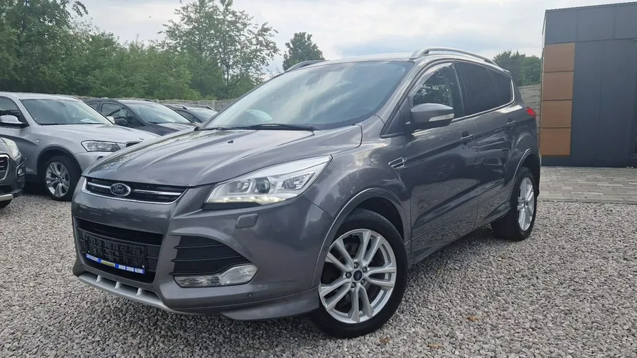 FORD Kuga -