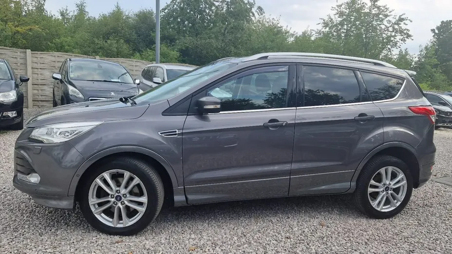 FORD Kuga -