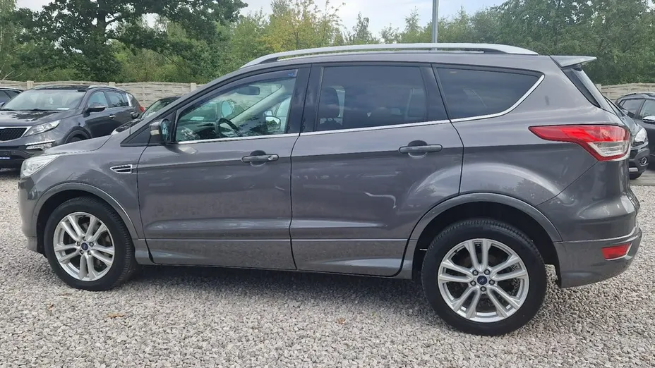 FORD Kuga -