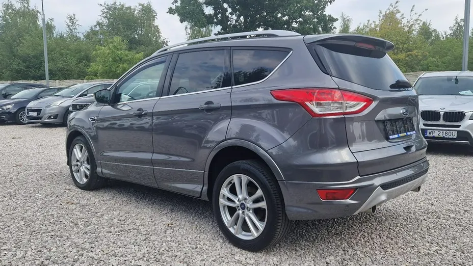 FORD Kuga -