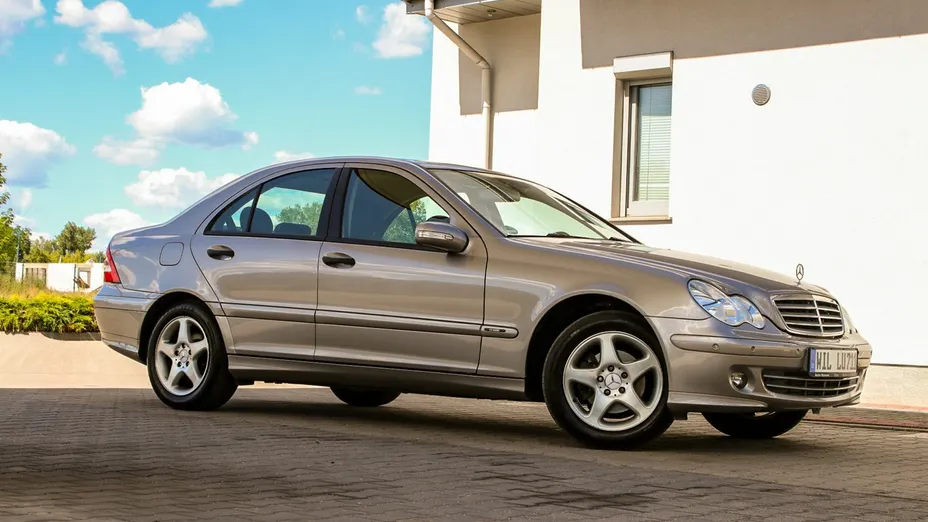 MERCEDES-BENZ C Klasa -