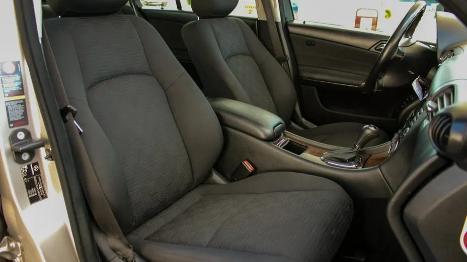 MERCEDES-BENZ C Klasa -