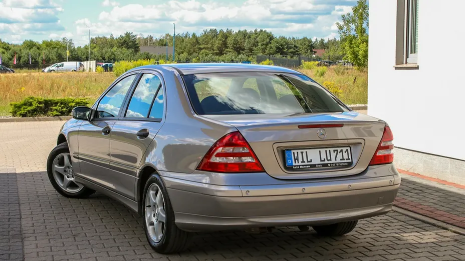 MERCEDES-BENZ C Klasa -