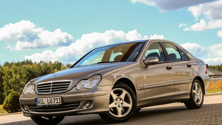 MERCEDES-BENZ C Klasa -