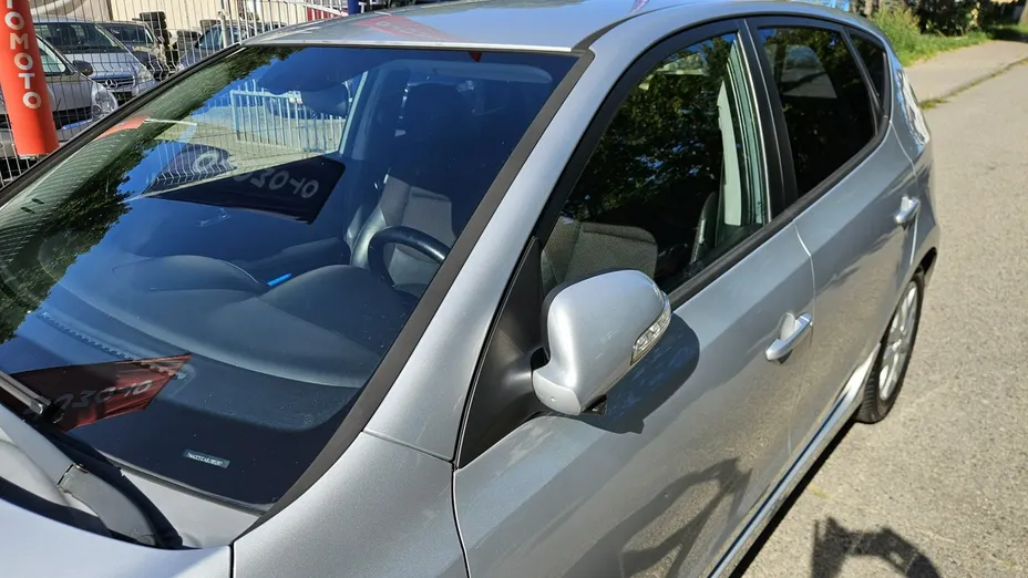 HYUNDAI i30 -