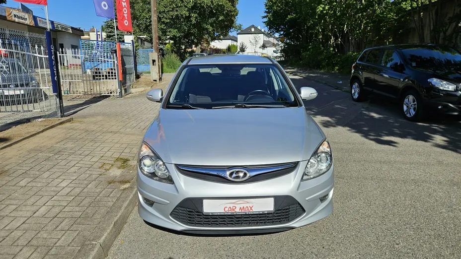 HYUNDAI i30 -