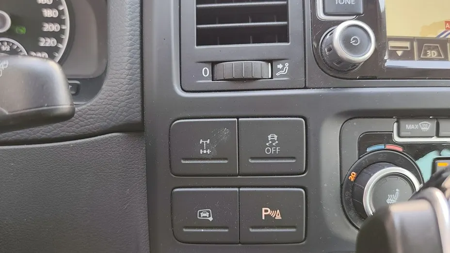 VOLKSWAGEN Multivan -