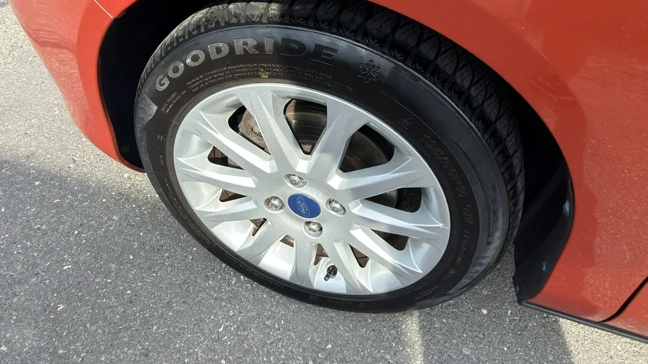 FORD B-MAX -