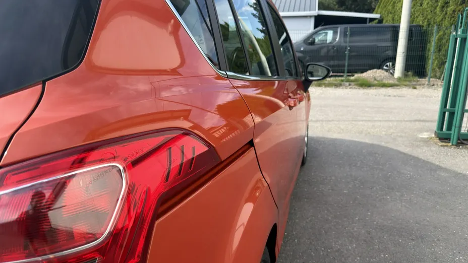 FORD B-MAX -