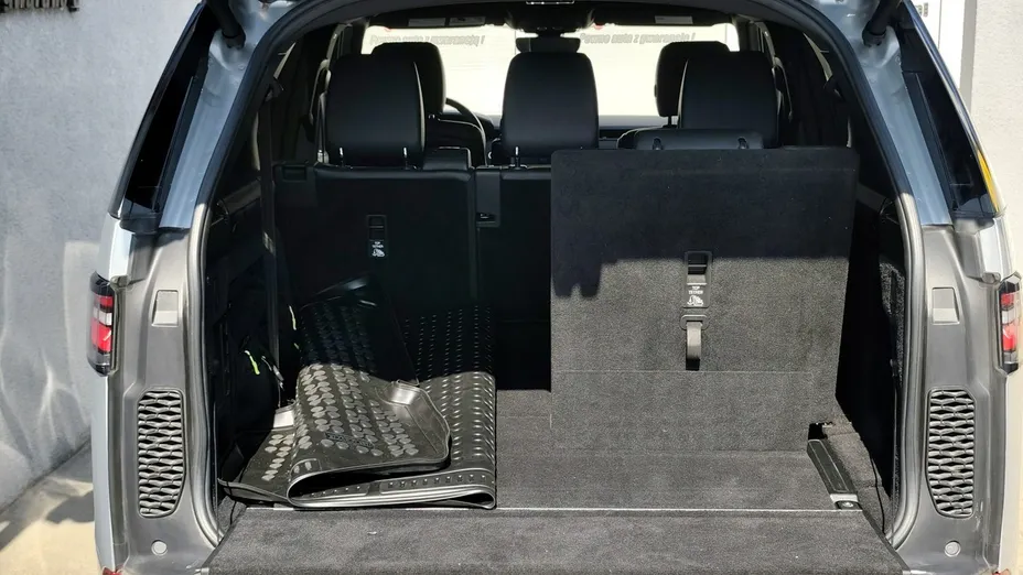 LAND ROVER Discovery -